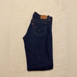 Womens Levi’s BootCut jeans
